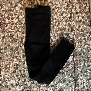 Abercrombie&Fitch Ultra High Rise Super Skinny denim in black, size 00/24